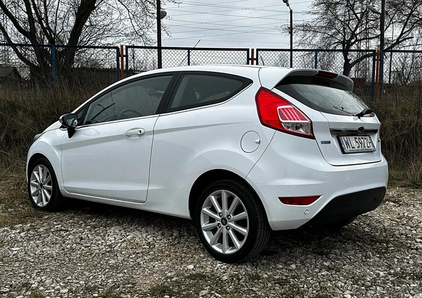 Ford Fiesta cena 35500 przebieg: 111300, rok produkcji 2016 z Warszawa małe 79
